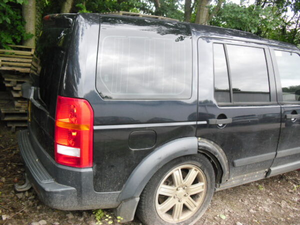 discovery 3 4.4 V8 automaat 7 persoons kleur blauw met beige leer bouwjaar 2005