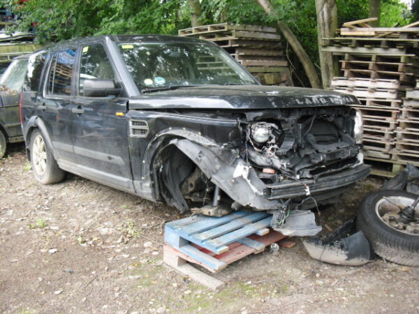 discovery 3 4.4 V8 automaat 7 persoons kleur blauw met beige leer bouwjaar 2005