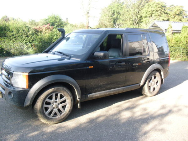 discovery 3 2.7 TDV6 HSE automaat uit 2007 Kleur zwart Jave Black (697) met zwart leer (Taurus) 7 persoon met snorkel