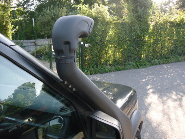 discovery 3 2.7 TDV6 HSE automaat uit 2007 Kleur zwart Jave Black (697) met zwart leer (Taurus) 7 persoon met snorkel