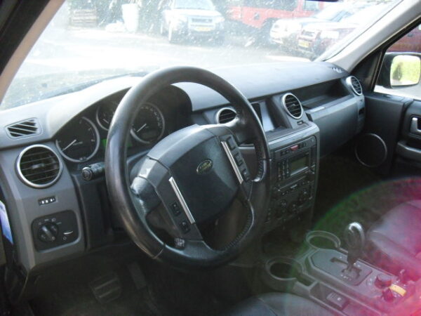 discovery 3 2.7 TDV6 HSE automaat uit 2007 Kleur zwart Jave Black (697) met zwart leer (Taurus) 7 persoon met snorkel