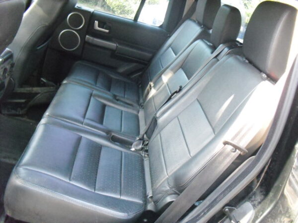 discovery 3 2.7 TDV6 HSE automaat uit 2007 Kleur zwart Jave Black (697) met zwart leer (Taurus) 7 persoon met snorkel