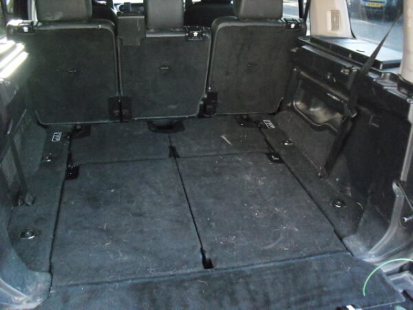 discovery 3 2.7 TDV6 HSE automaat uit 2007 Kleur zwart Jave Black (697) met zwart leer (Taurus) 7 persoon met snorkel