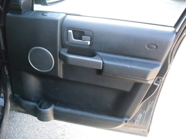 discovery 3 2.7 TDV6 HSE automaat uit 2007 Kleur zwart Jave Black (697) met zwart leer (Taurus) 7 persoon met snorkel