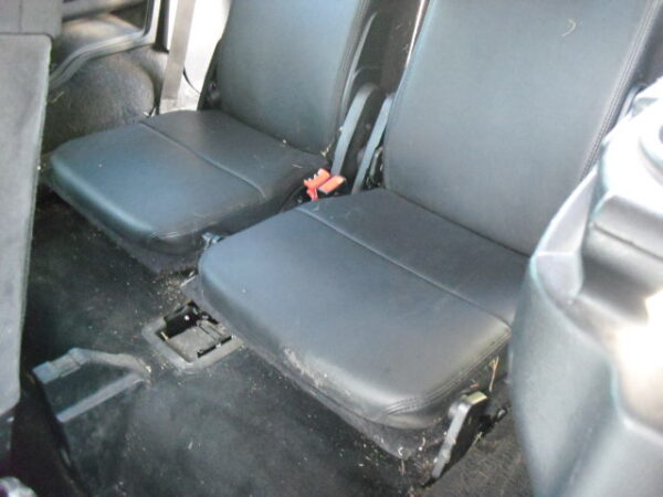 discovery 3 2.7 TDV6 HSE automaat uit 2007 Kleur zwart Jave Black (697) met zwart leer (Taurus) 7 persoon met snorkel