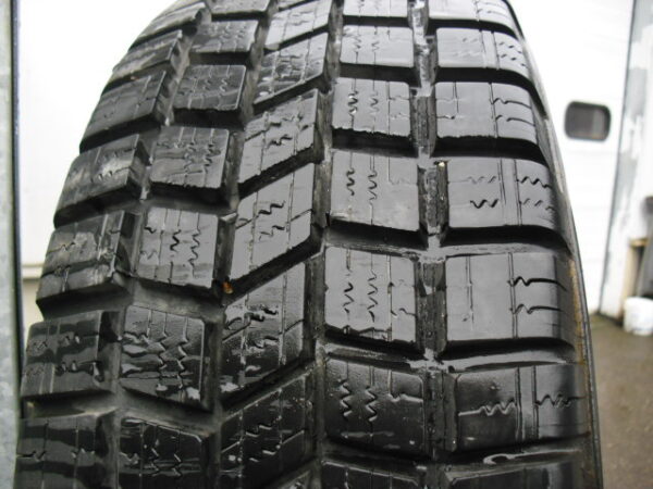 freelander 1 L314 velgen set 16" 5 stuks type freedom 5 spaaks model tot 2000 met Vredestein ultrac banden 215x65x16" reserve is micheline xpc let op zonder wielhartjes.