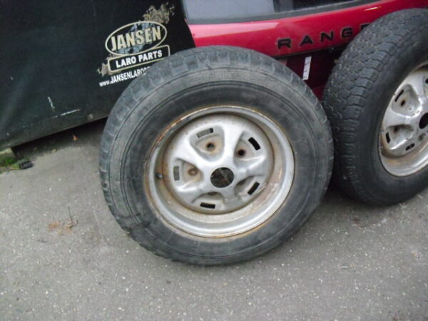 Range Rover Classic / Defender L316 Rostyle stalen velg geklonken 6.0jx16" gebruikt centergat 70 mm