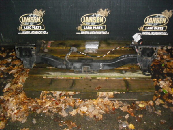 range rover L322 trekhaak frame 50 mm vierkant gat met kabelboom 13 polig en ECU en bevestigings bouten 2006 t/m 2012