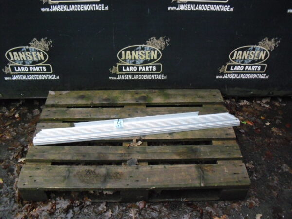 defender 90" L663 steun achterbank rugleuningen met 3x gordel sluiting