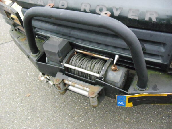 discovery 1 300 Tdi automaat grijskenteken 5 deurs uit 1998 met lierbumper met lier ,A bar en snorkel