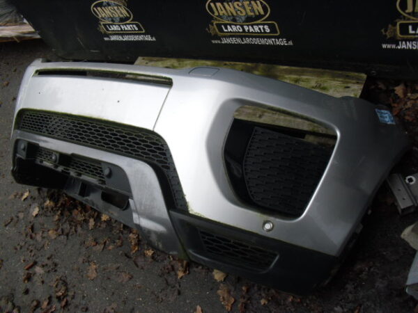 range rover evoque L538 voorbumper DYNAMIC 2018 met voorbereiding voor 6x PDC , mistlampen, sleepoog cover, koplamp sproeiers en camera kleur silver kaal