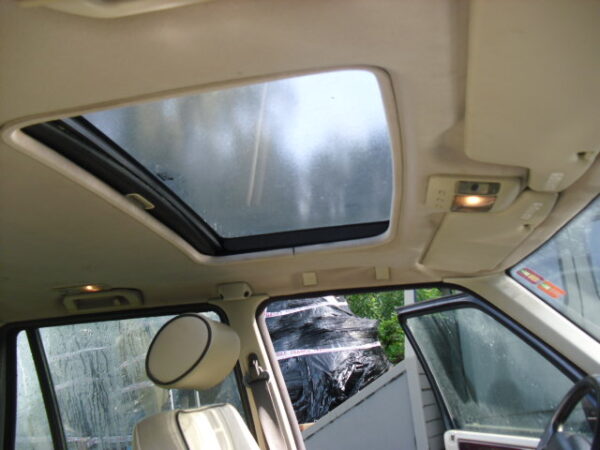 range rover P38 4.6 HSE V8 automaat beige leer uit 1999 lak code 602 Oxford Blue metalic