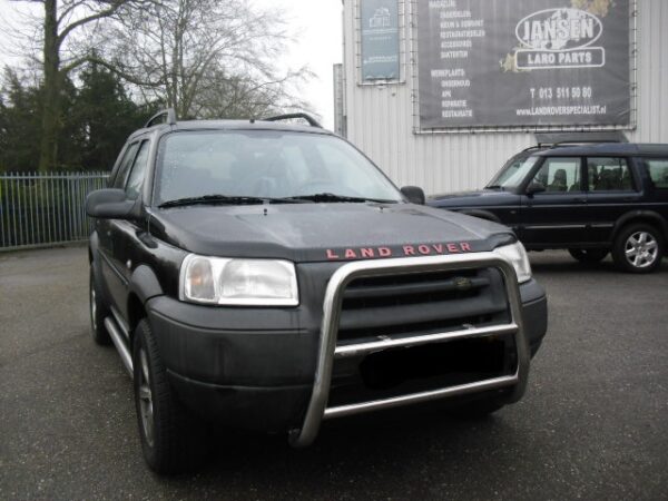 freelander 1 L314 1800cc handgeschakeld met zwarte leren stoelen met Alcantara , stationwagon kleur zwart Java Black ( 697 ) bouwjaar 2003