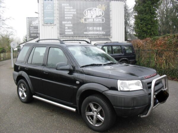 freelander 1 L314 1800cc handgeschakeld met zwarte leren stoelen met Alcantara , stationwagon kleur zwart Java Black ( 697 ) bouwjaar 2003