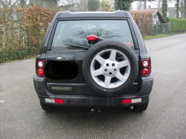 freelander 1 L314 1800cc handgeschakeld met zwarte leren stoelen met Alcantara , stationwagon kleur zwart Java Black ( 697 ) bouwjaar 2003