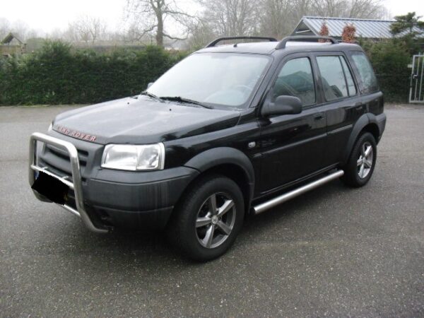 freelander 1 L314 1800cc handgeschakeld met zwarte leren stoelen met Alcantara , stationwagon kleur zwart Java Black ( 697 ) bouwjaar 2003