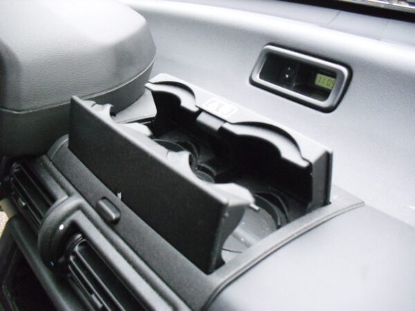 freelander 1 L314 1800cc handgeschakeld met zwarte leren stoelen met Alcantara , stationwagon kleur zwart Java Black ( 697 ) bouwjaar 2003