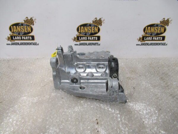 Range Rover Evoque/Discovery Sport steun tussenbak aandrijfas 2.0L diesel LR072042 LR105296