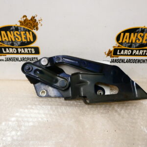 Range Rover P38 motorkap scharnier links voor MXC2259