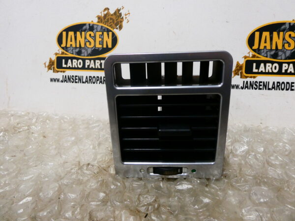 Range Rover L322 luchtrooster dashboard links voor JVE000051