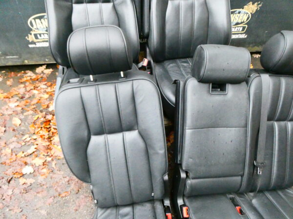 Range Rover L322 set stoelen voor+achter zwart leer met displayscherm in hoofdsteunen