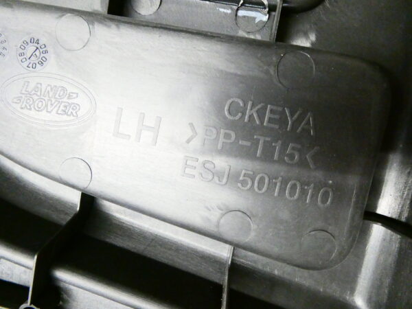 opbergvak bagageruimte rechts achter Discovery 3/4 L319 ESJ501000