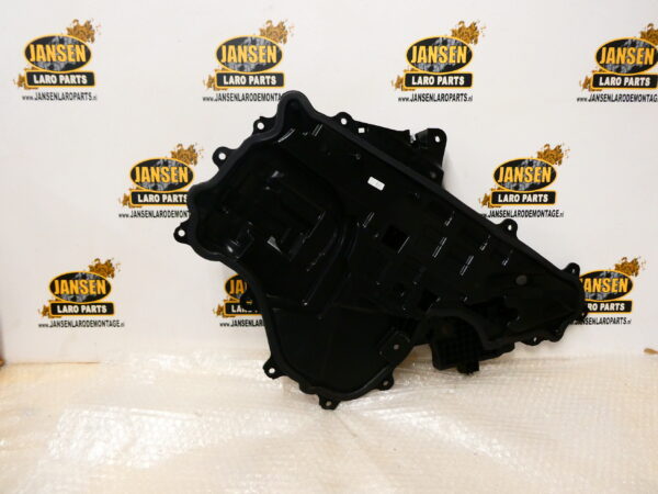 Range Rover L460 deurpaneel links achter portier LR153076 M8E224767AF