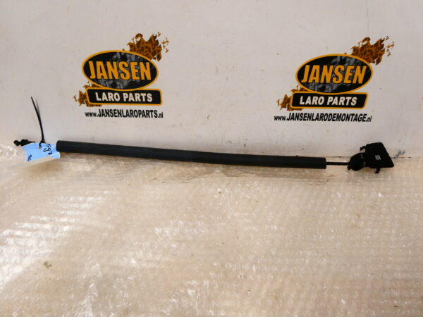 Range Rover L460 / Range Rover Sport L461 bedieningskabel van slotmechanisme naar standaard wielbasis deurgreep LR153882 M8E2264B59AB