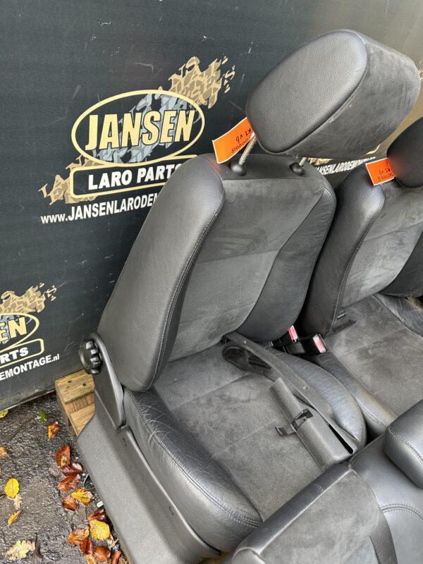 Freelander 1 interieur set voorstoelen + achterbank zwart leer/stof 5 -deurs